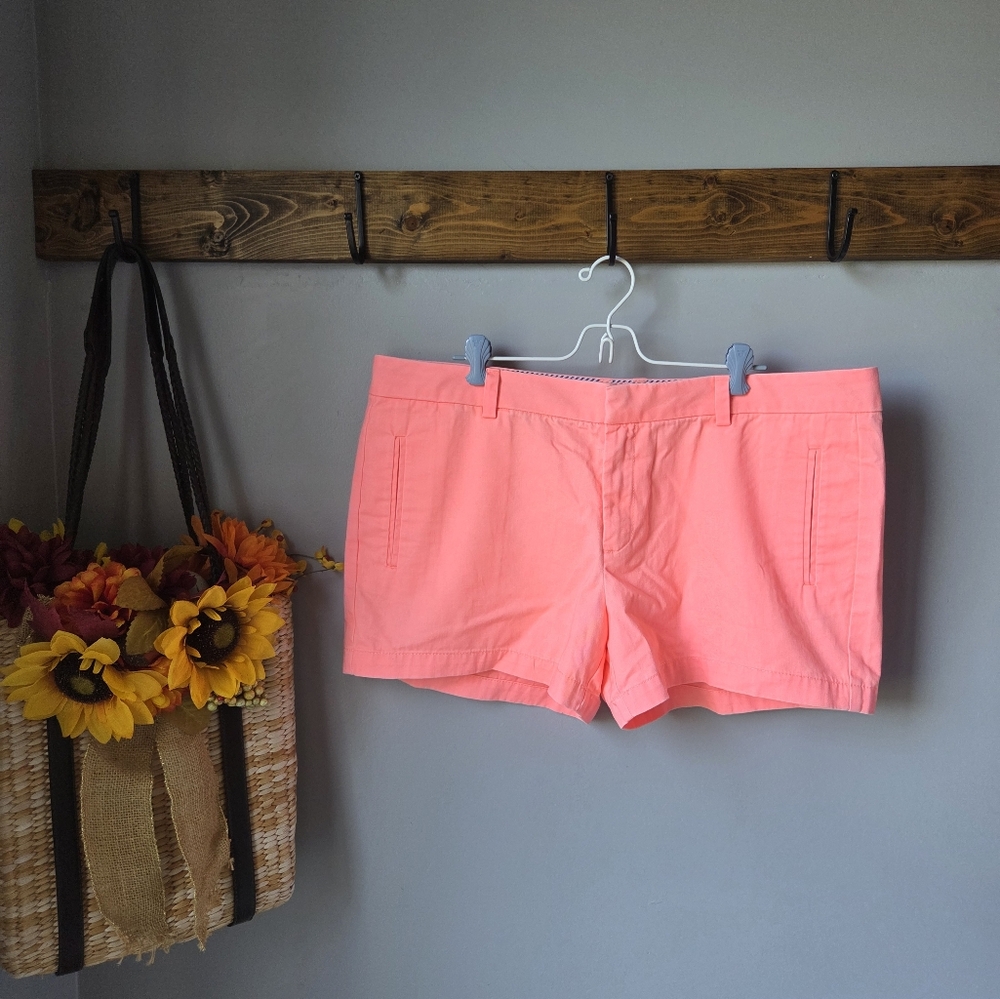 STYLUS Coral Women's Shorts